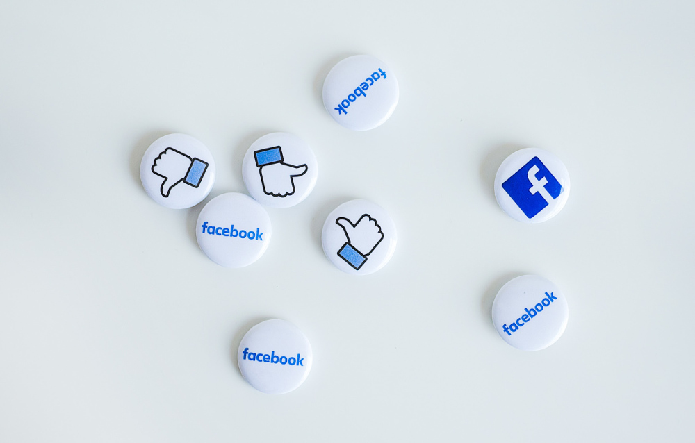 neonbrand-FB buttons-unsplash